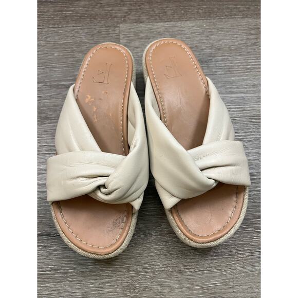 Flattered Cream Colored Leather Twist Platform Slides SZ 8 - Picture 1 of 9